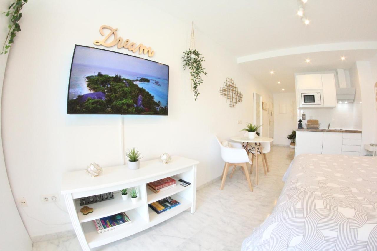 Torremolinos - New Central Studio Plata With Balcony Διαμέρισμα Εξωτερικό φωτογραφία