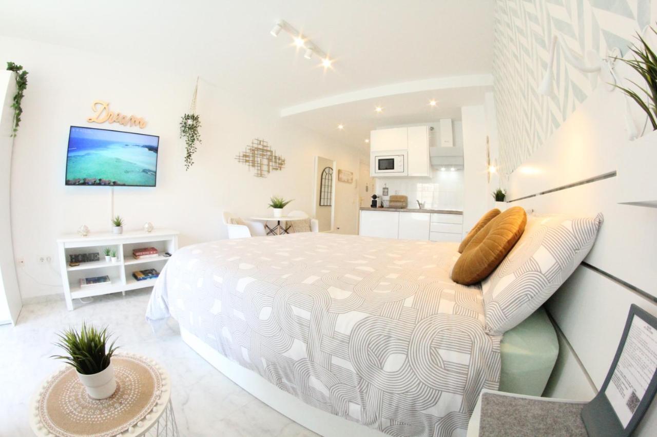 Torremolinos - New Central Studio Plata With Balcony Διαμέρισμα Εξωτερικό φωτογραφία