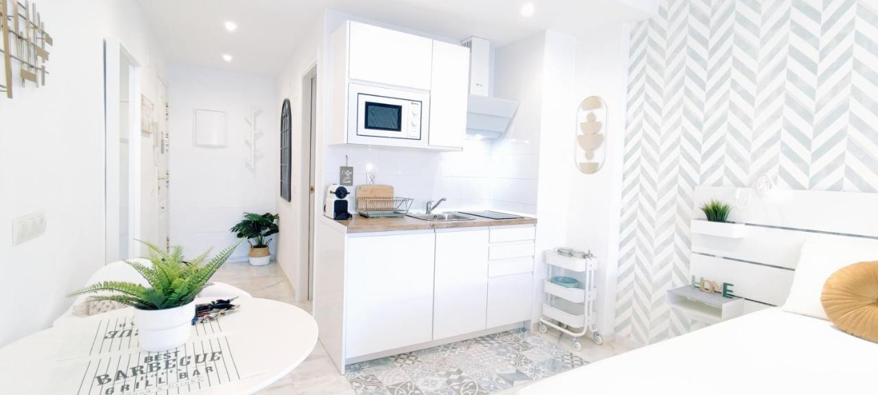 Torremolinos - New Central Studio Plata With Balcony Διαμέρισμα Εξωτερικό φωτογραφία