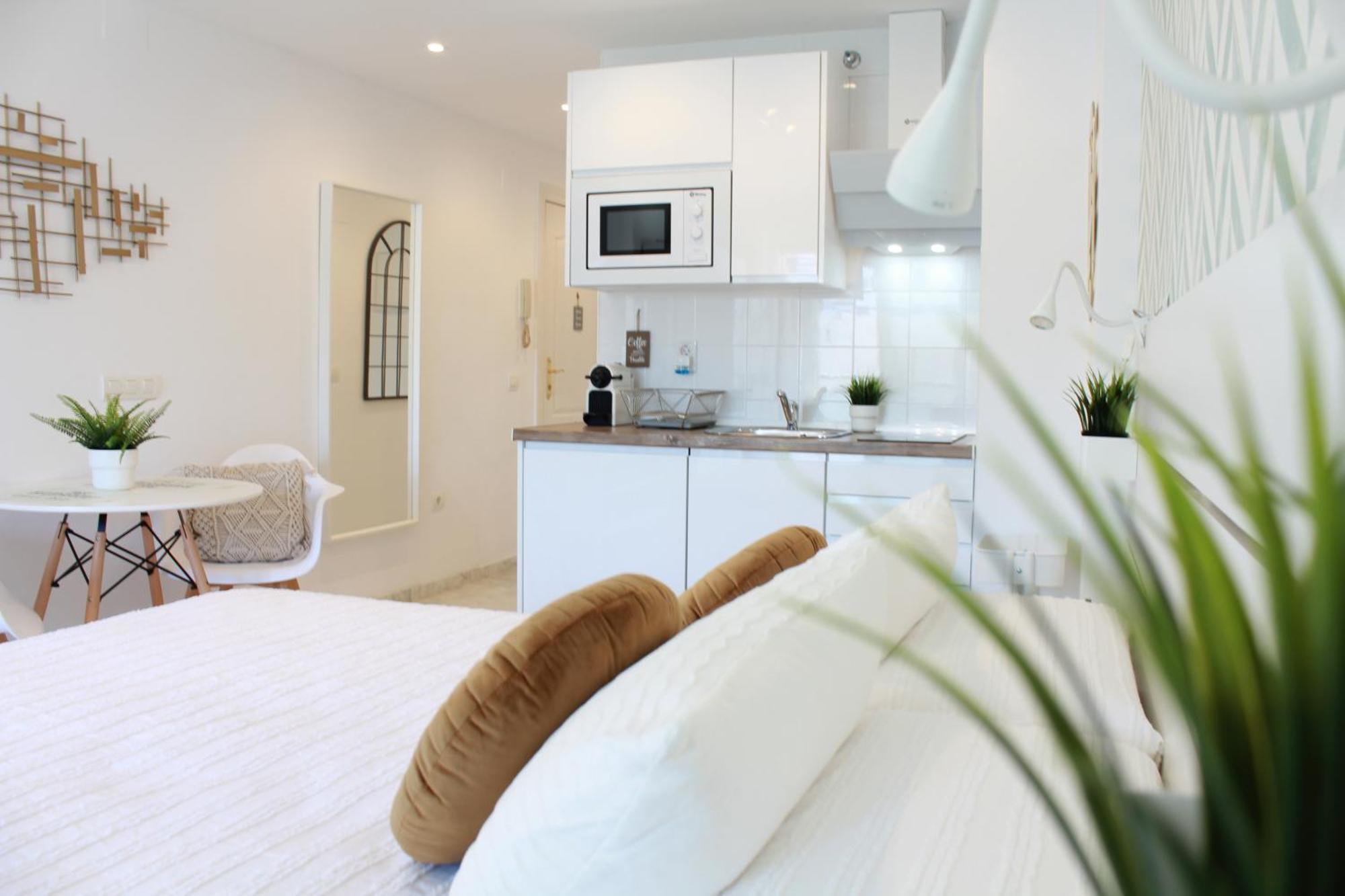 Torremolinos - New Central Studio Plata With Balcony Διαμέρισμα Εξωτερικό φωτογραφία